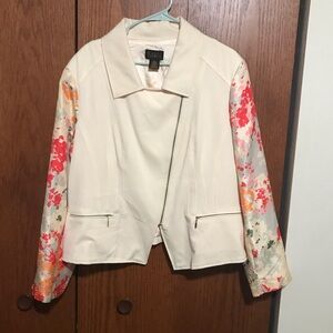 NWOT NEW HSN IMAN Global Chic 2X 22/24 Motto Jacket Coat Floral White Zips Up